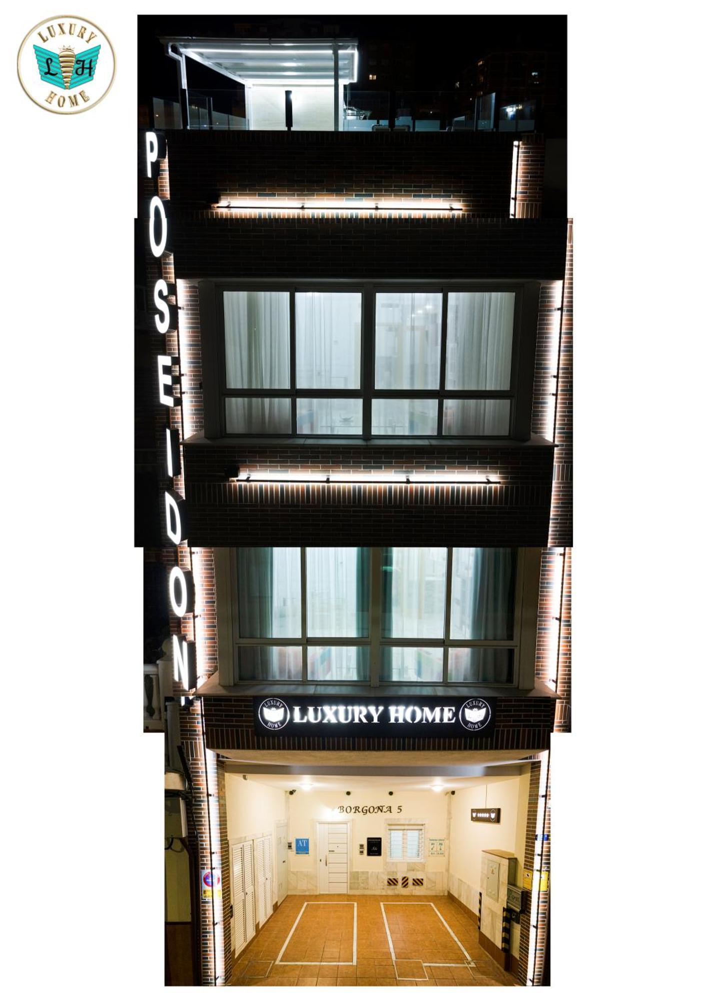 Luxury Poseidon *