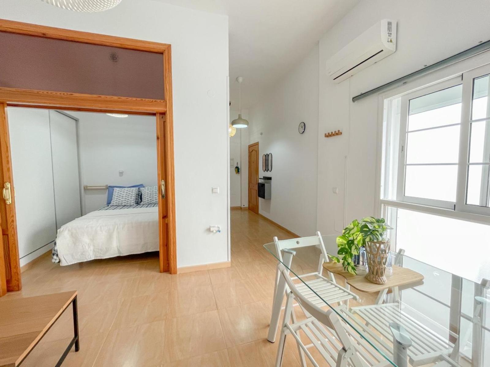 Plz De La Merced Solera By Life In Apartamento Málaga