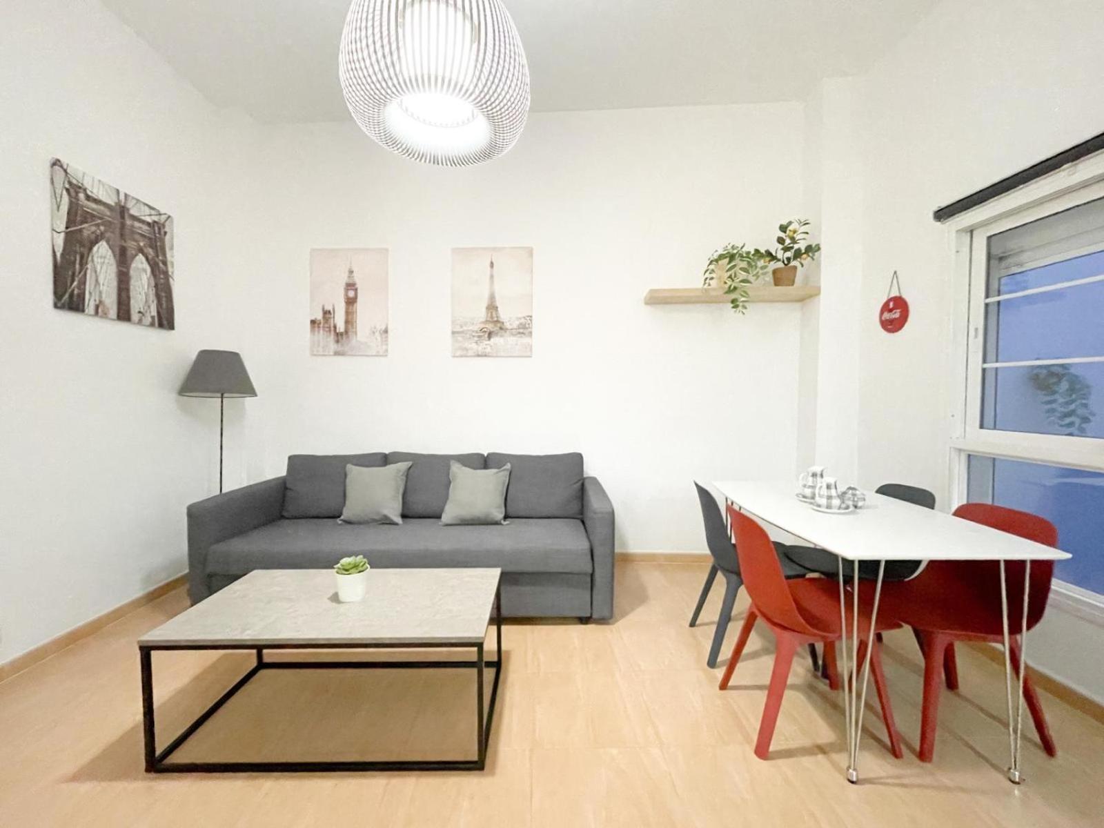 Plz De La Merced Solera By Life In Apartamento *
