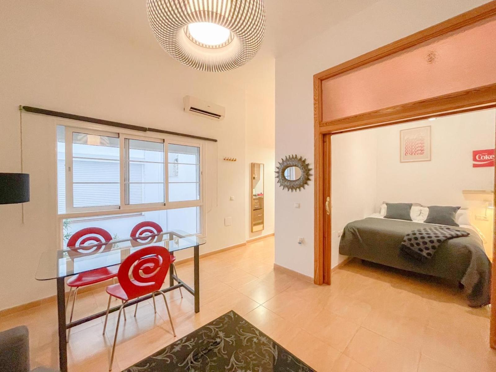 Plz De La Merced Solera By Life In Apartamento *
