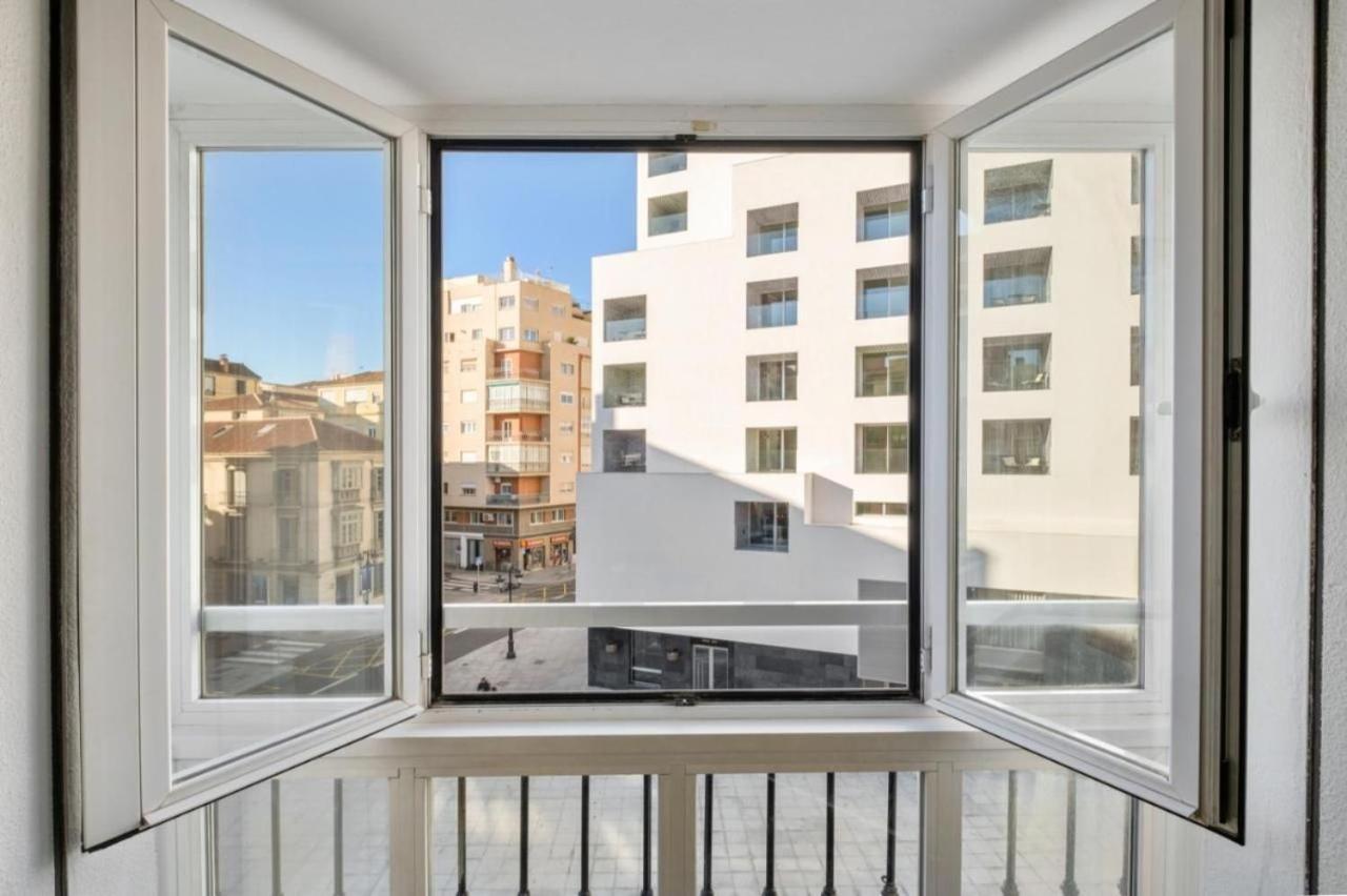 Apartment Amplio Piso En Atarazanas *
