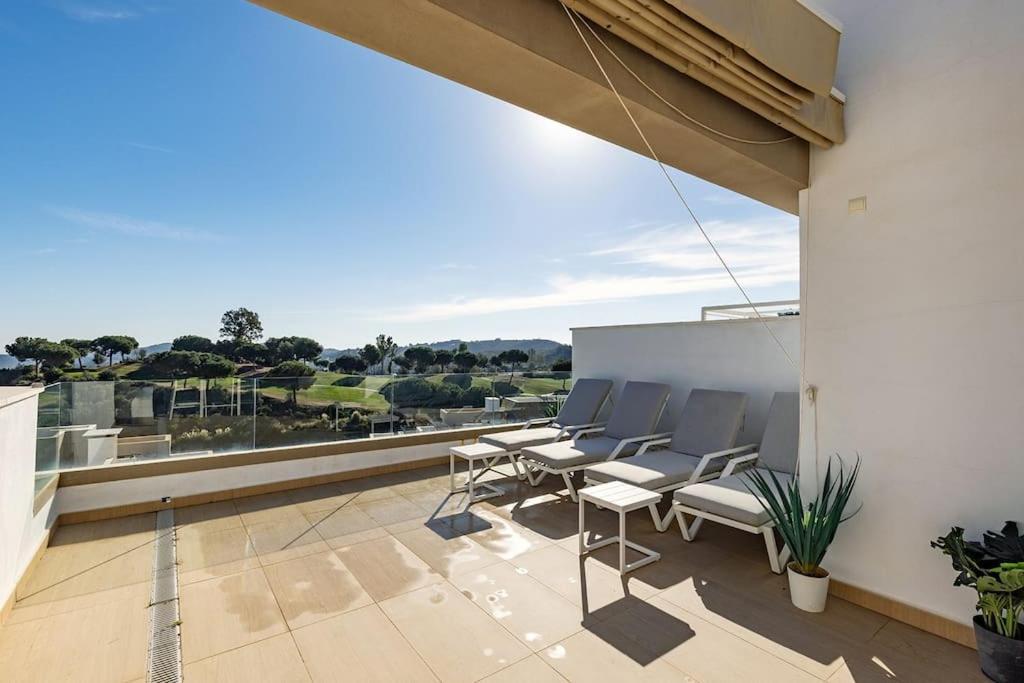 007 Modern 3 Bed Frontline Golf Townhouse In La Cala Golf With Mountain Views Malaga