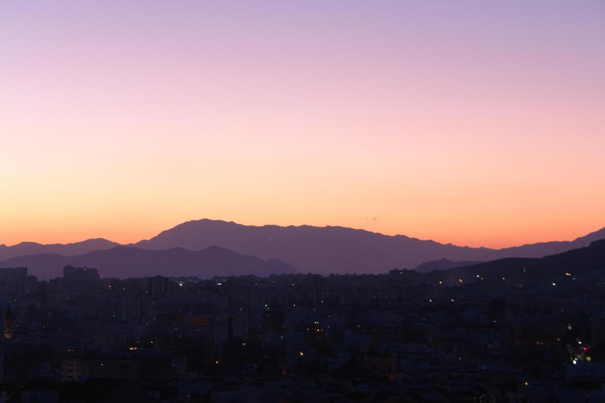 Lejlighed Large With Great Views Málaga