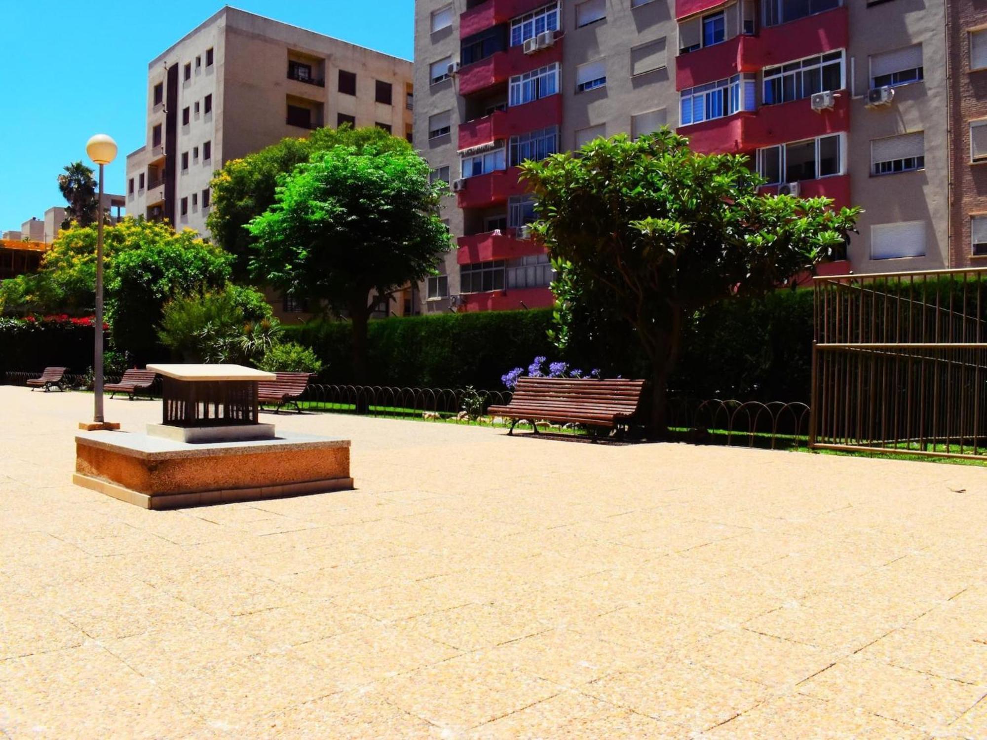 Amplio Y Luminoso Cerca Del Centro Y La Playa Con Piscina Y Parking Privado Appartement Málaga