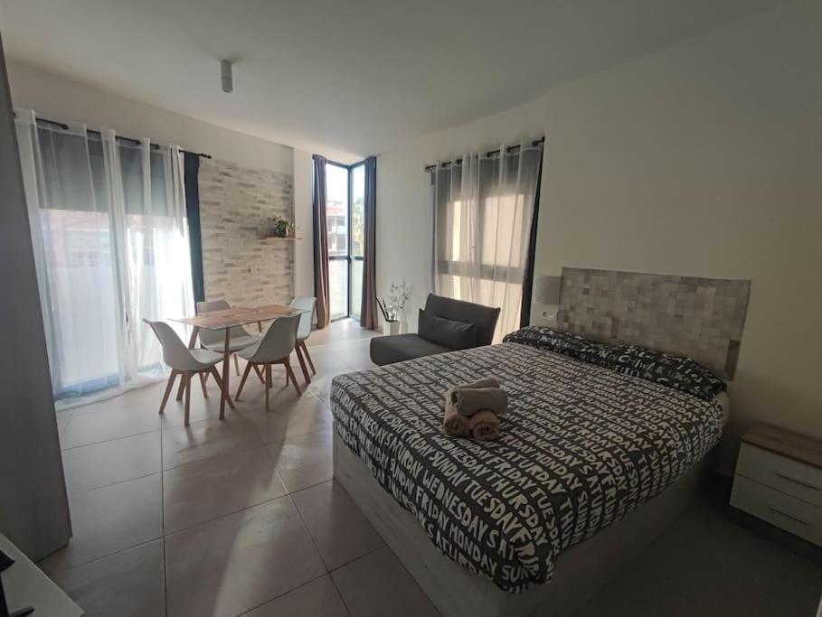 Nuevo Estudio Con Parking Gratis * Málaga