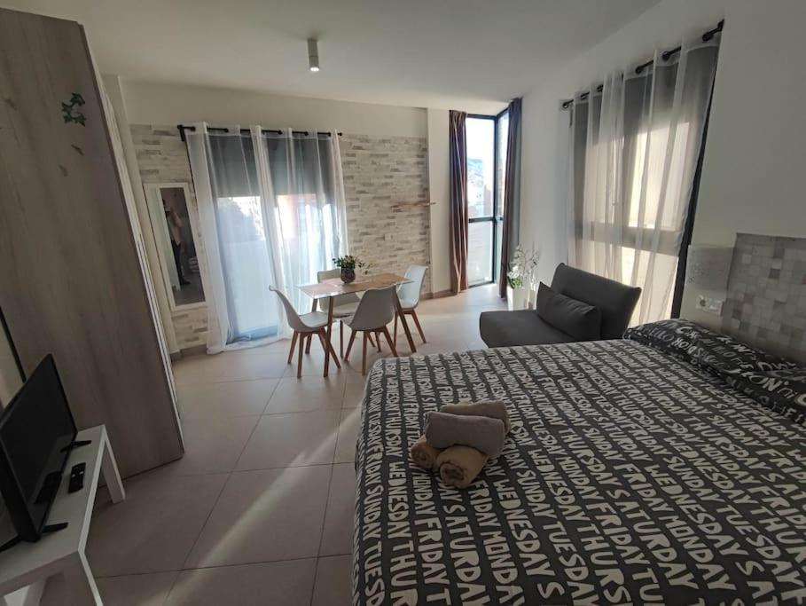 Nuevo Estudio Con Parking Gratis * Málaga