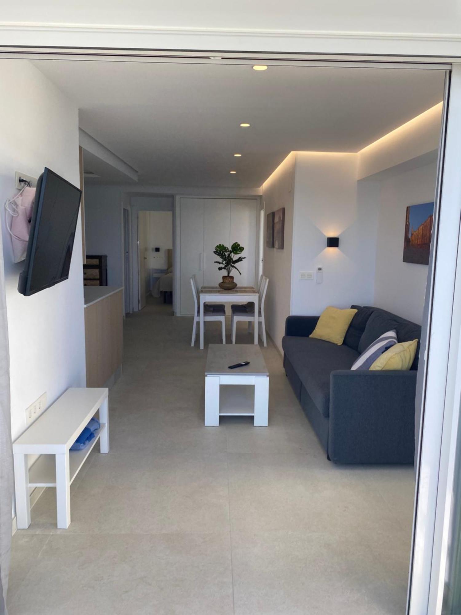 Apartamento Playa Malagueta Vistas Frontal Al Mar Con Dos
