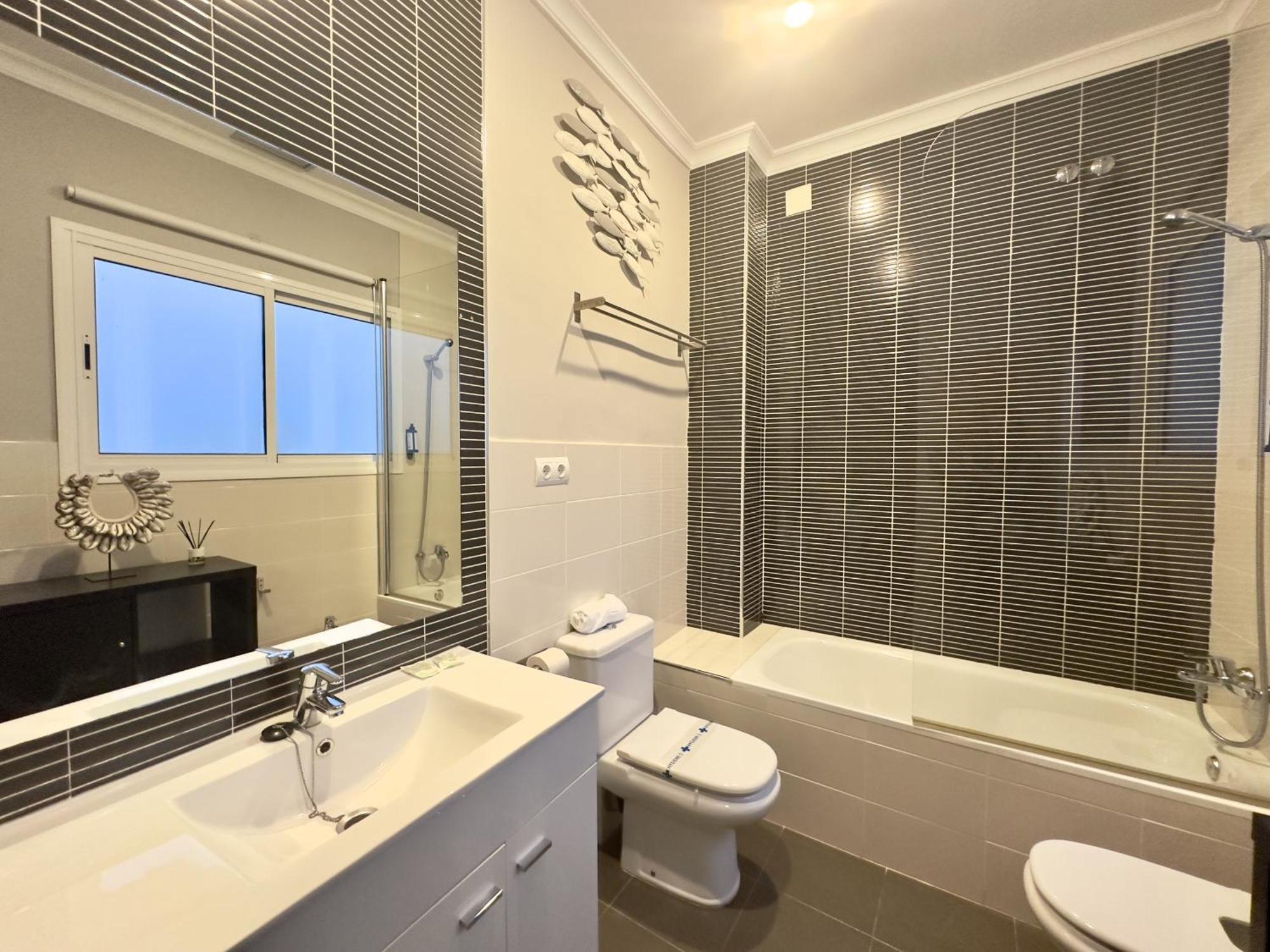 Urbe10 Plaza De Uncibay 3 Bedrooms Apatment * Málaga