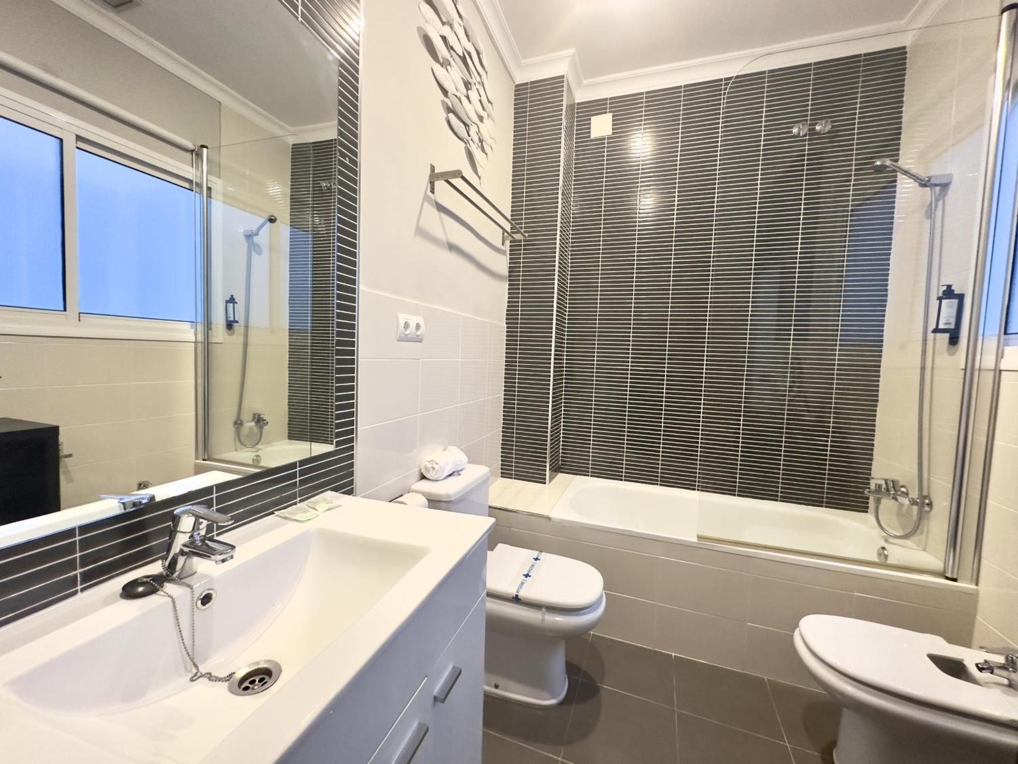 Urbe10 Plaza De Uncibay 3 Bedrooms Apatment Málaga