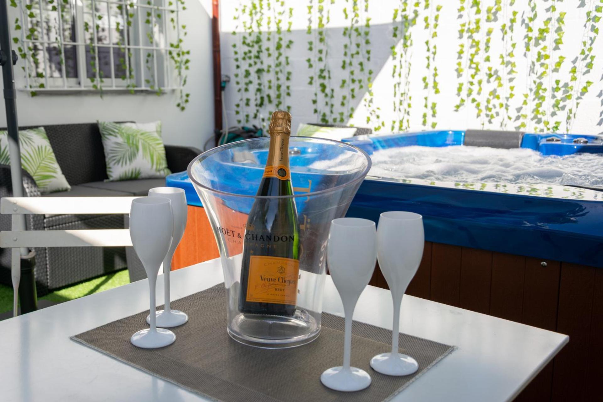 Chic Jacuzzi Y Playa Malaga
