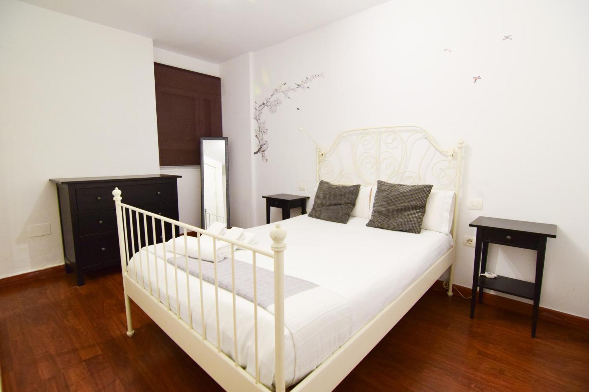 Letmalaga Economy Bishop Orchard Apartment Malaga