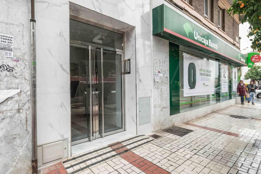 Apartment Spacious 3 Bedroom By Rems Málaga