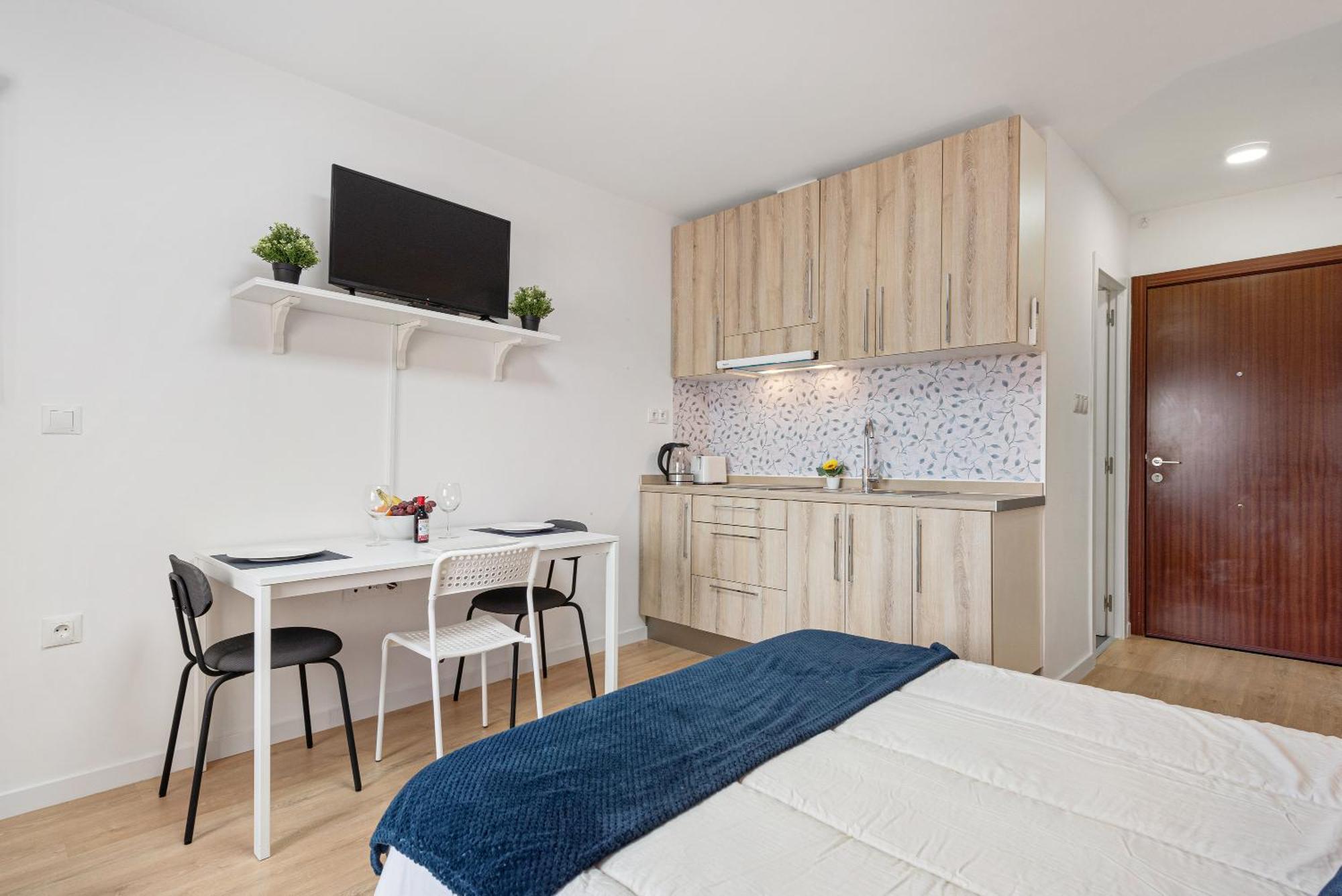 Estudios Larios 9 Apartment