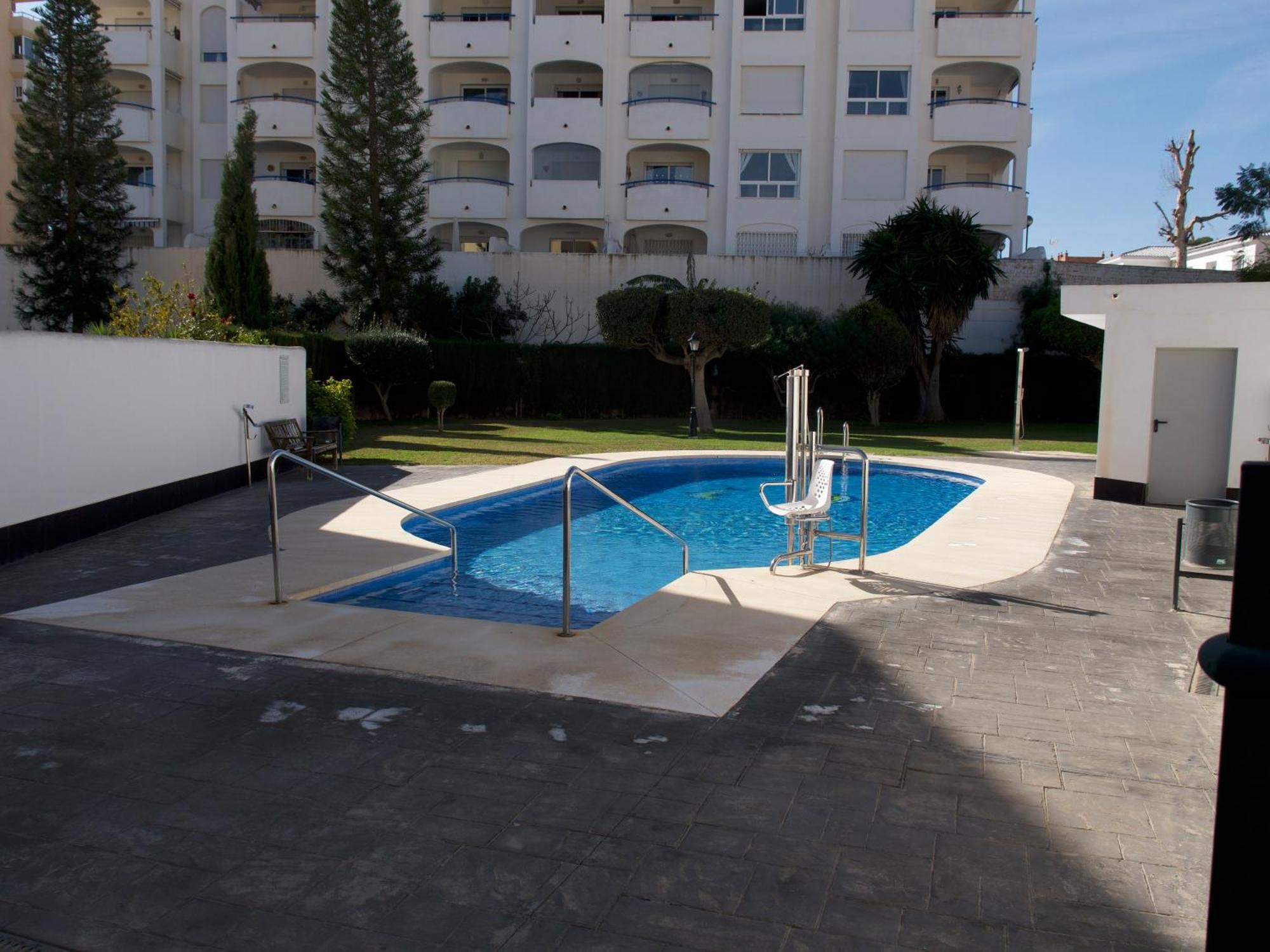 En Malaga, Torremolinos, Cerca De La Playa Feriehus