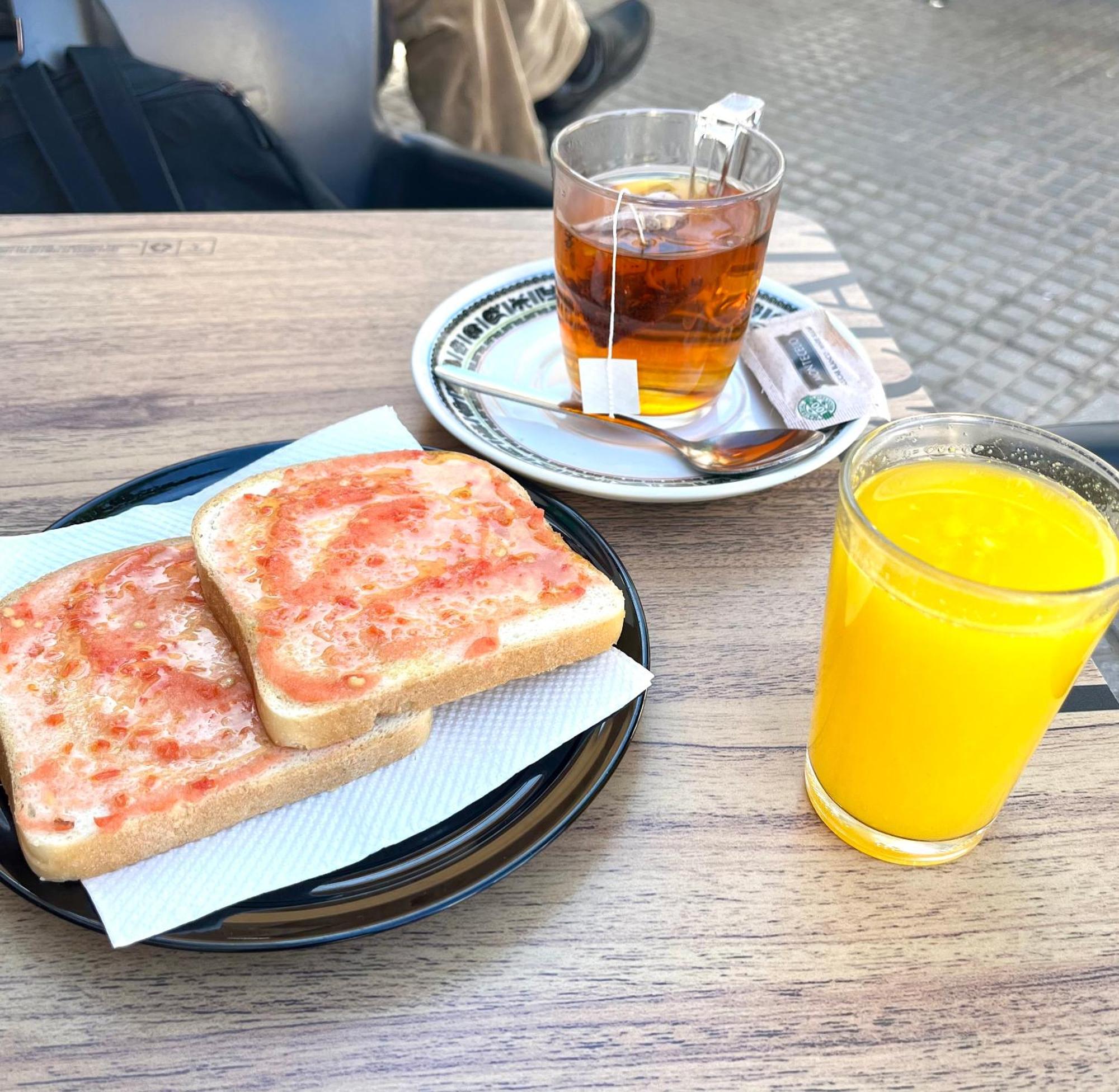 Appartamento Barcelo 21, Parking On Request, Atico With Terrace & With Patio, Center, Breakfast Included, Quite Neighborhood, Bc Málaga
