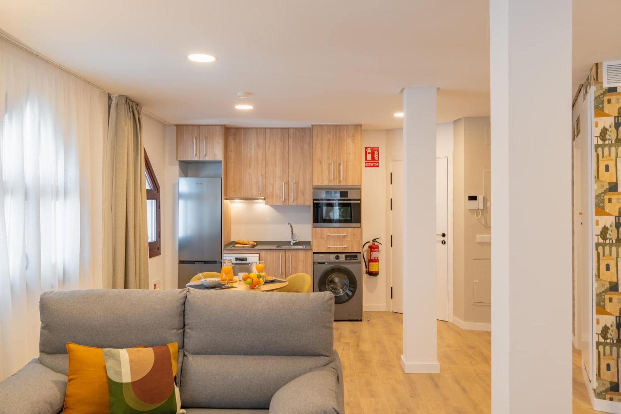 Feelathome Atarazanas Apartment *