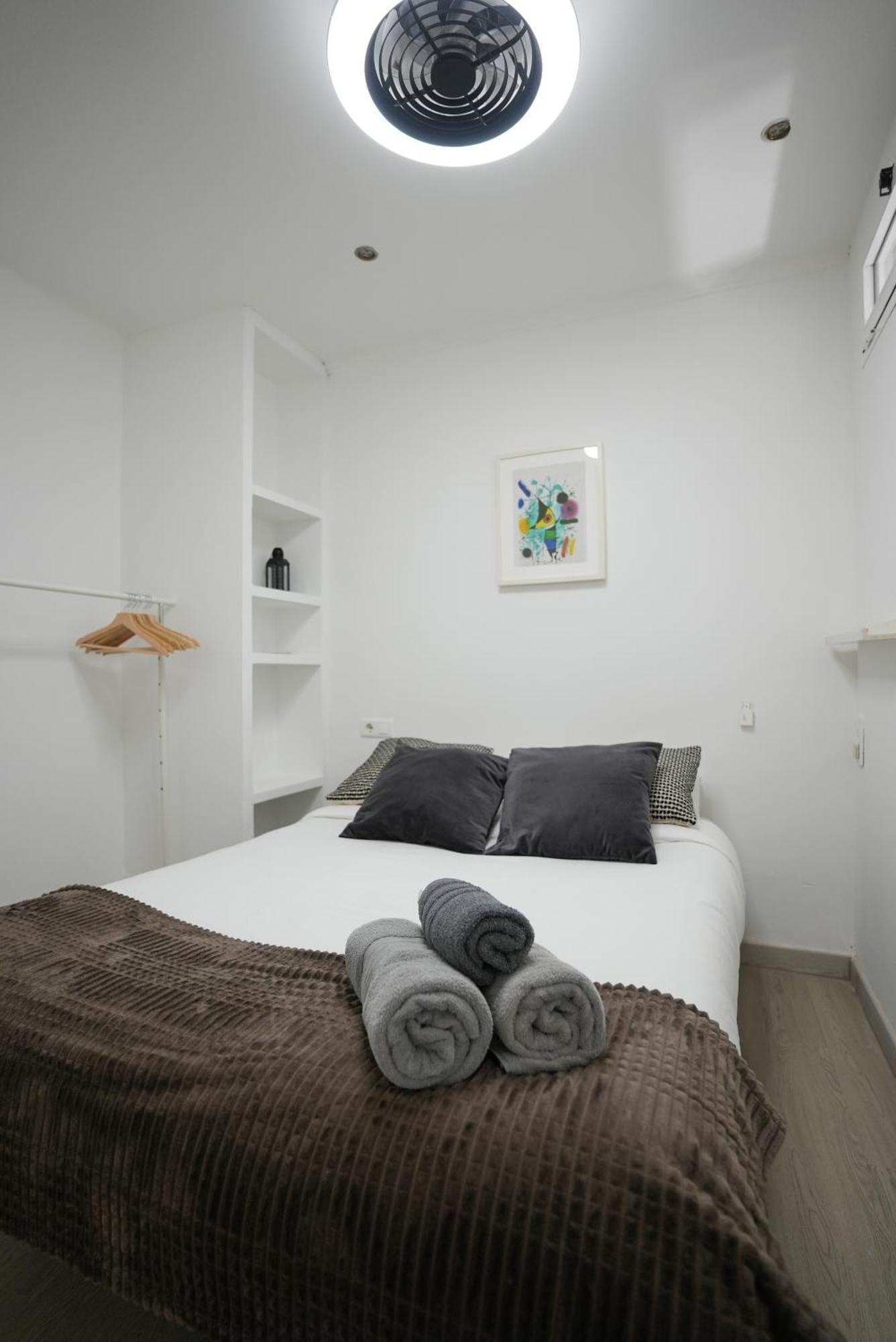 Excellent Location Centro Historico 2 Bed Flat Málaga