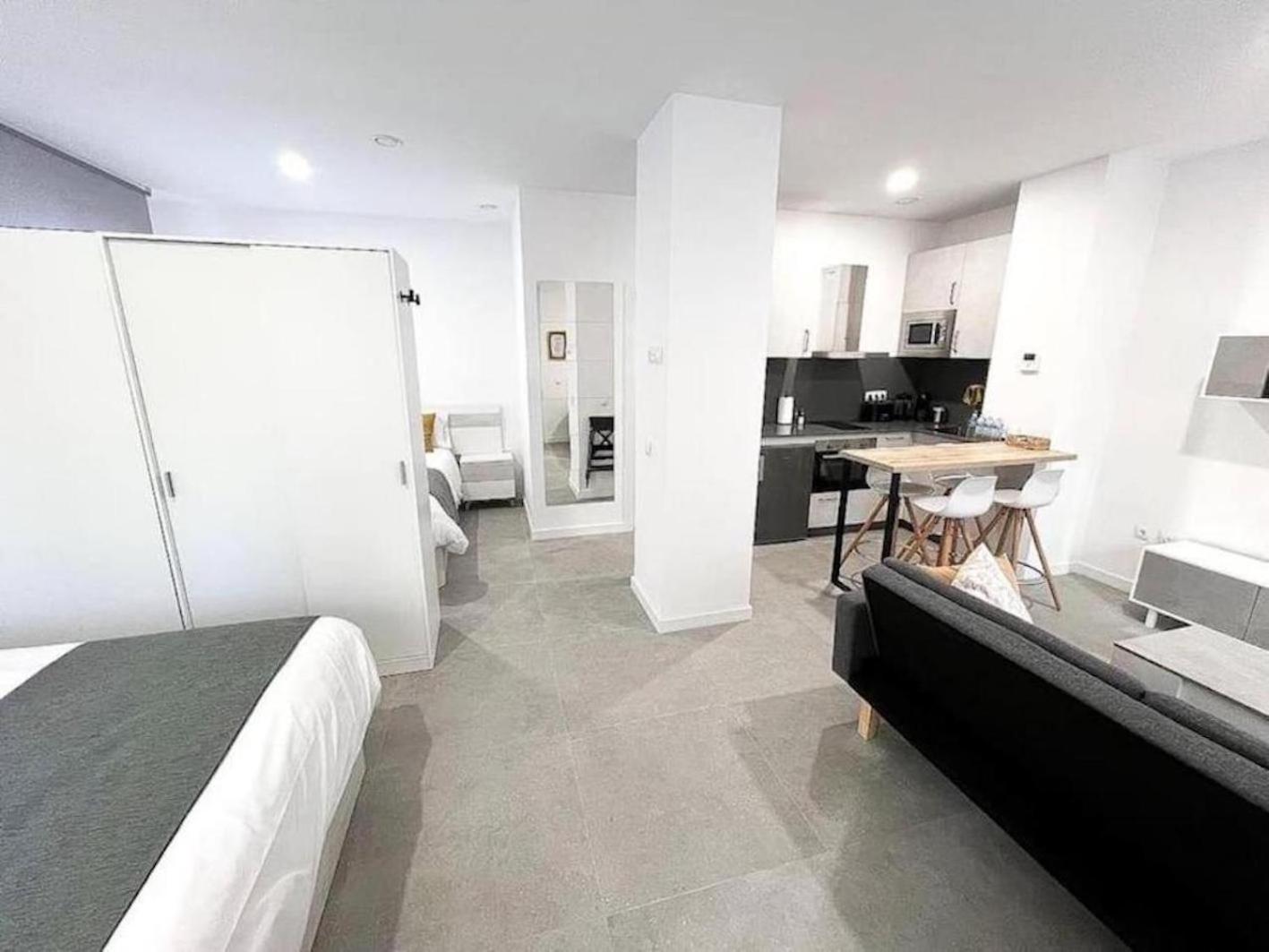 Alboran Apartment *