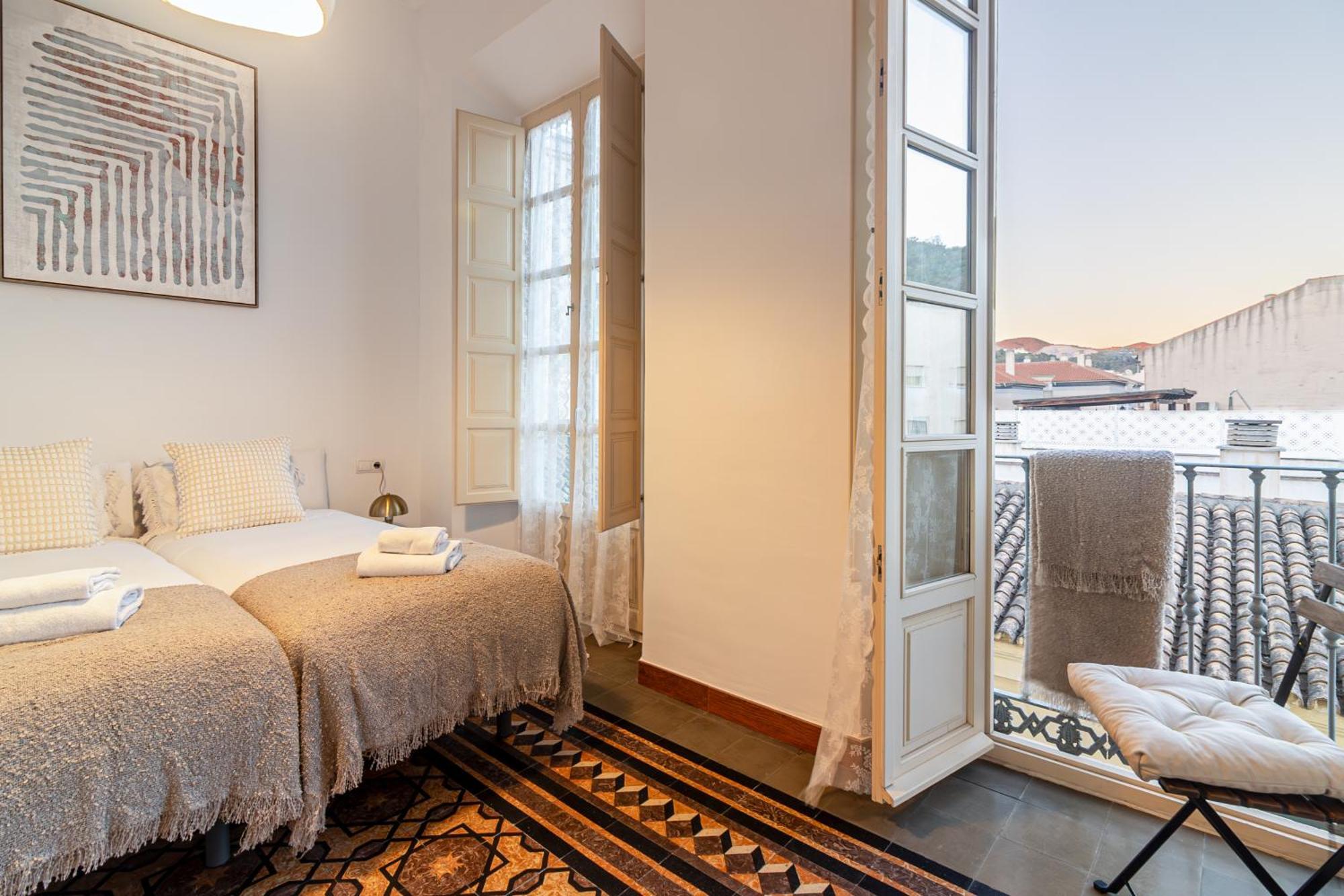 Center Flat Balcony At Picasso's Leilighet *