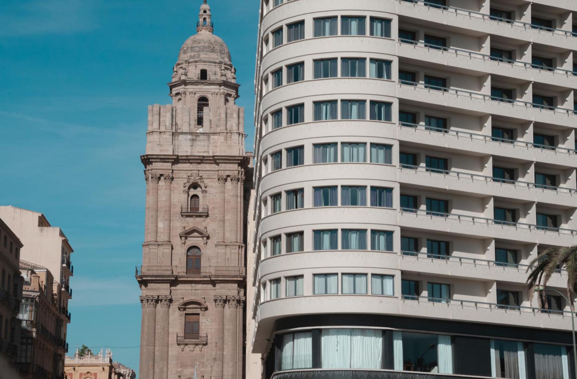 Larios Premium Malaga