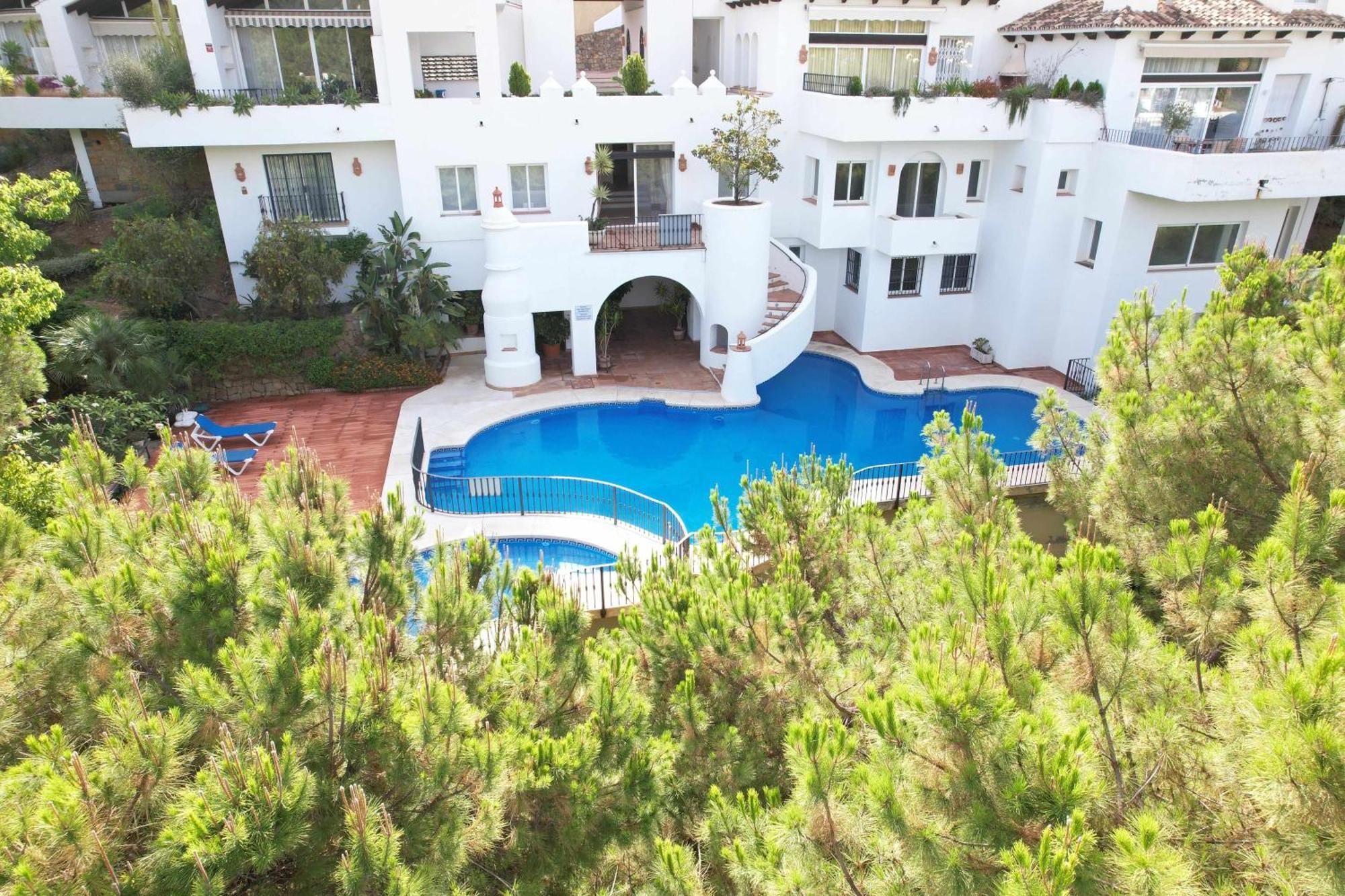 Apartment Golf Duplex Con Piscina En La Quinta Golf Marbella Malaga