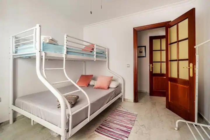 Apartamento Precioso Con Patio *