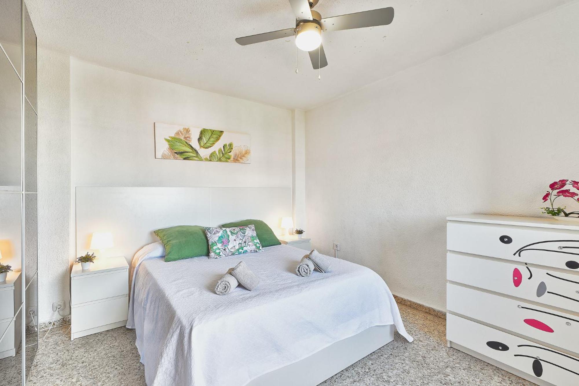 Luminoso Apartamento/ 5 Minutos De La Playa Appartement *