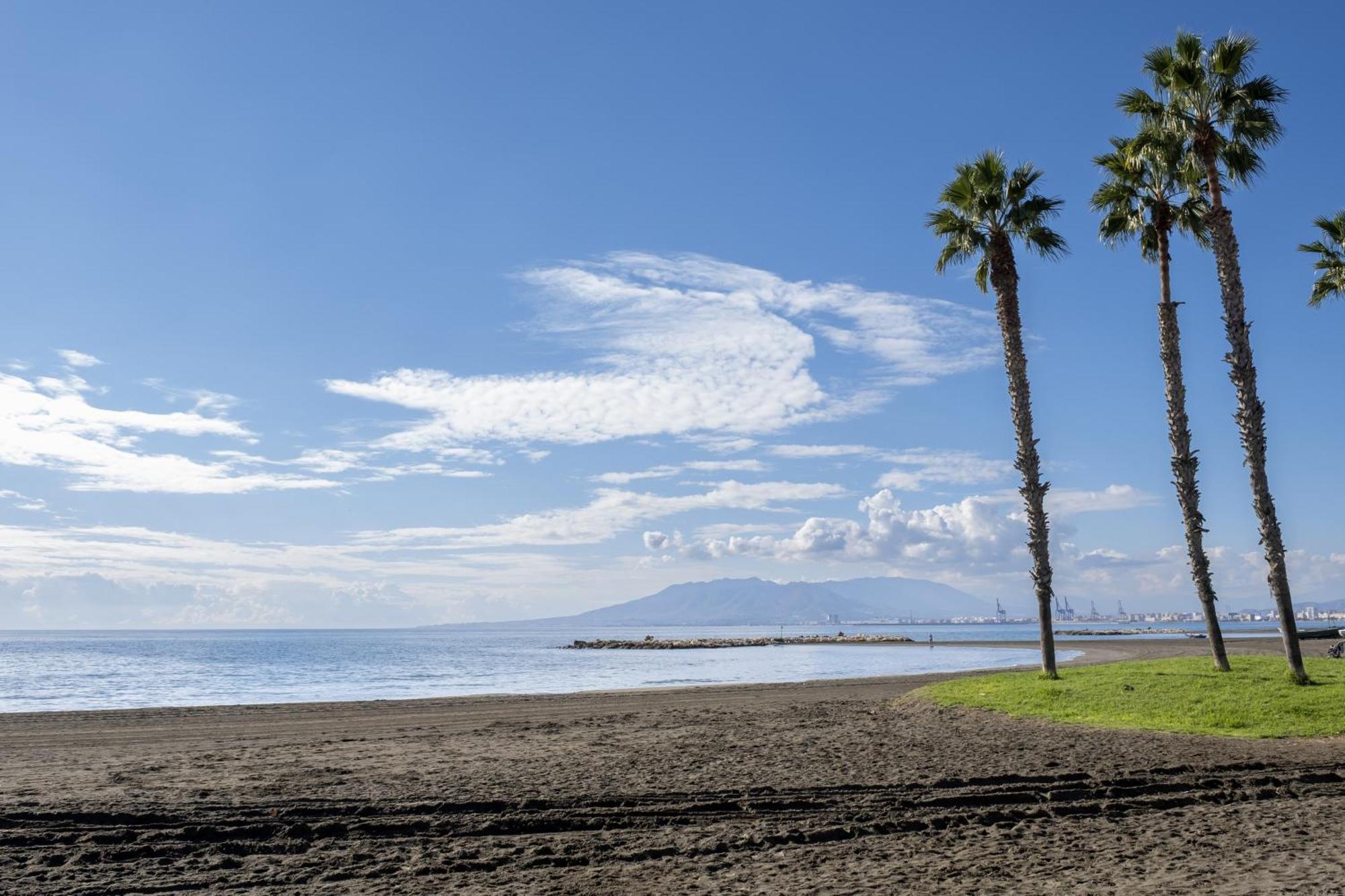 Astilla De Palo A La Orilla Del Mar Lägenhet Málaga