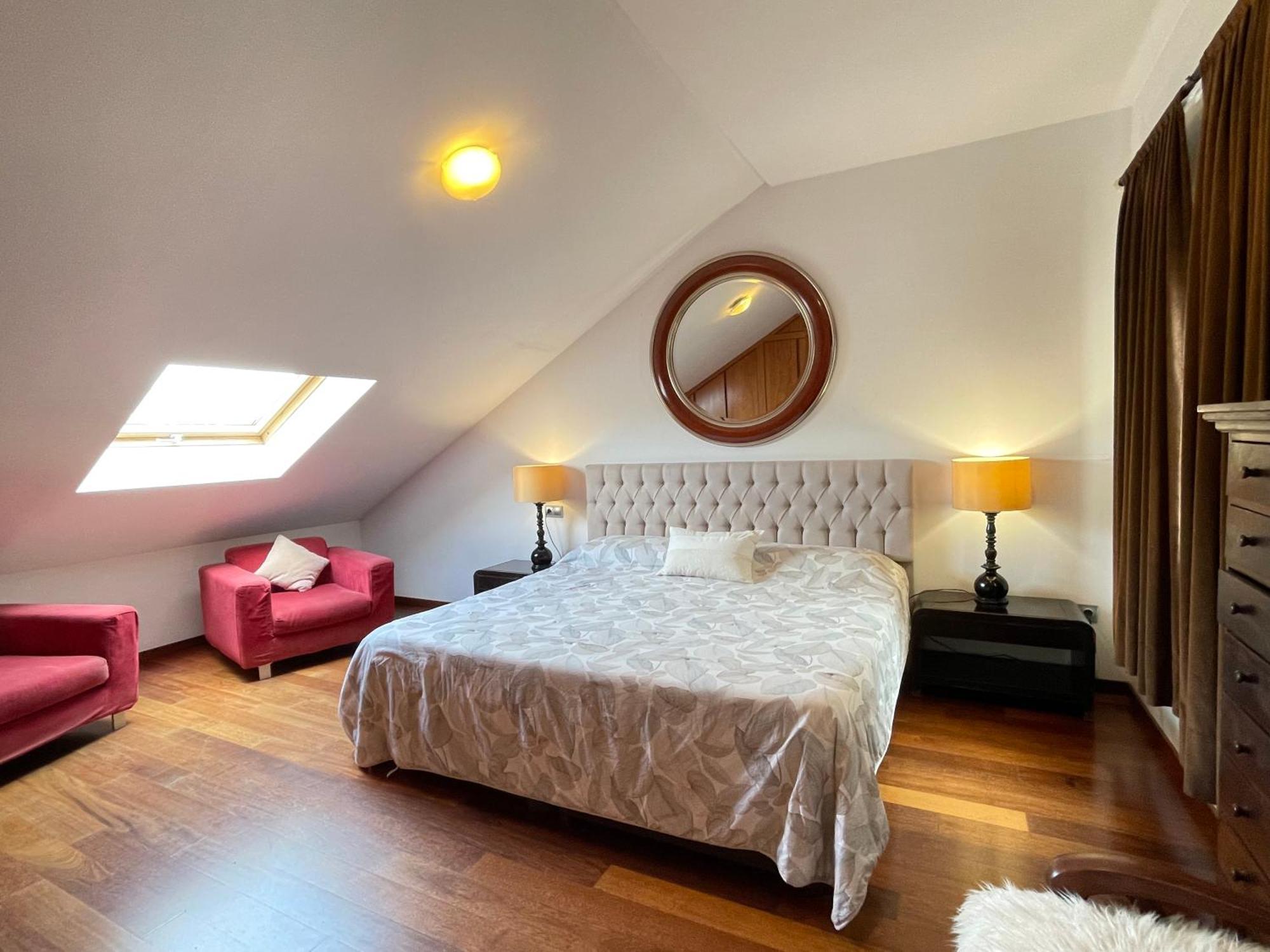 Apartamento ático En Plaza De La Constitución Málaga