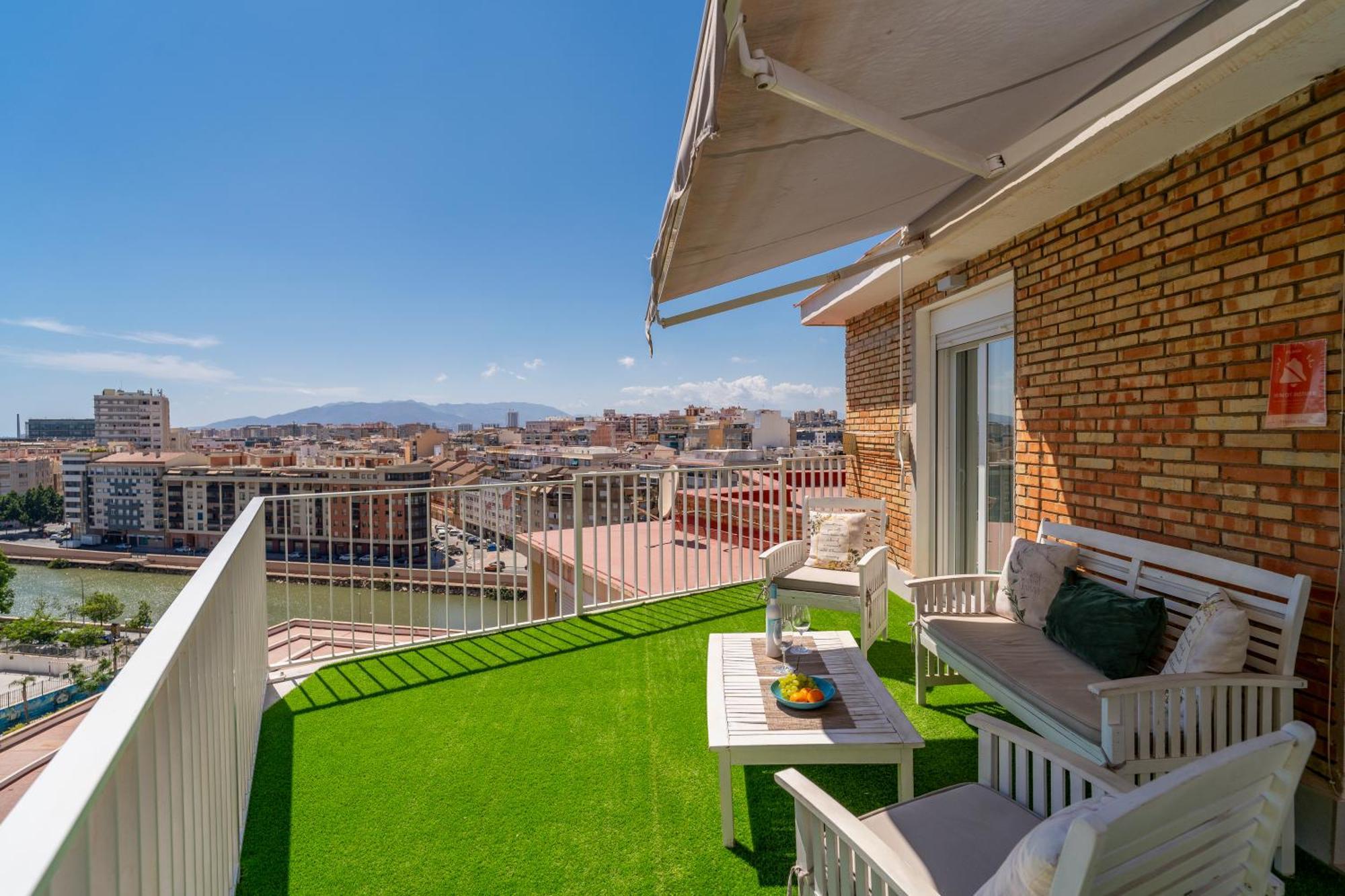 Sea Views Penthouse Center Appartement