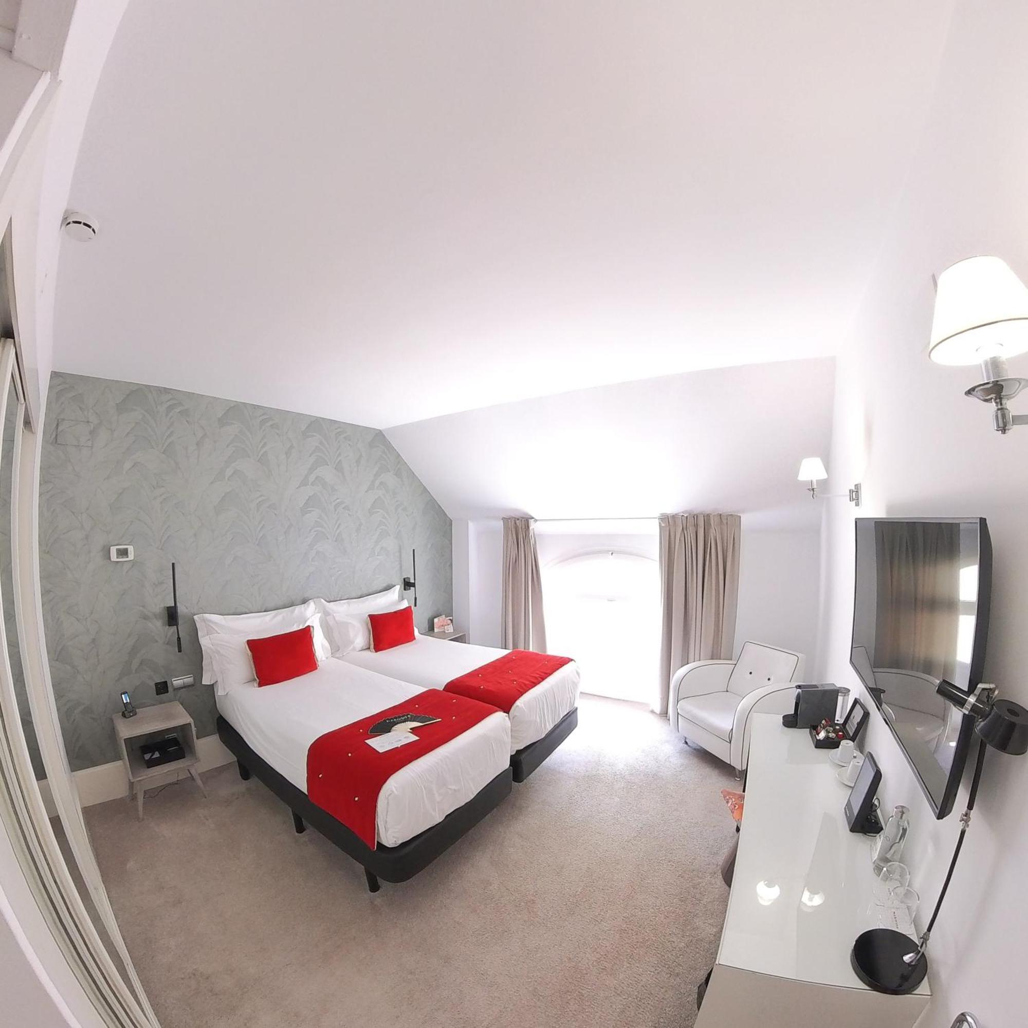 Mariposa Hotell 4*