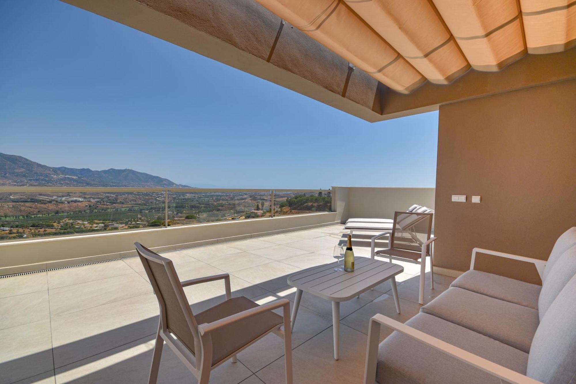 Modern Holiday With Incredible Sea Views In La Cala De Mijas Apartamento *