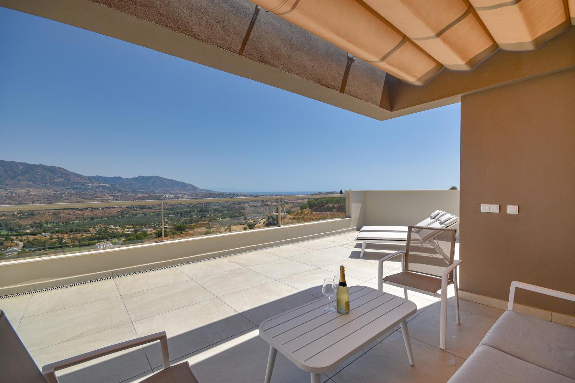 Modern Holiday With Incredible Sea Views In La Cala De Mijas Apartamento *