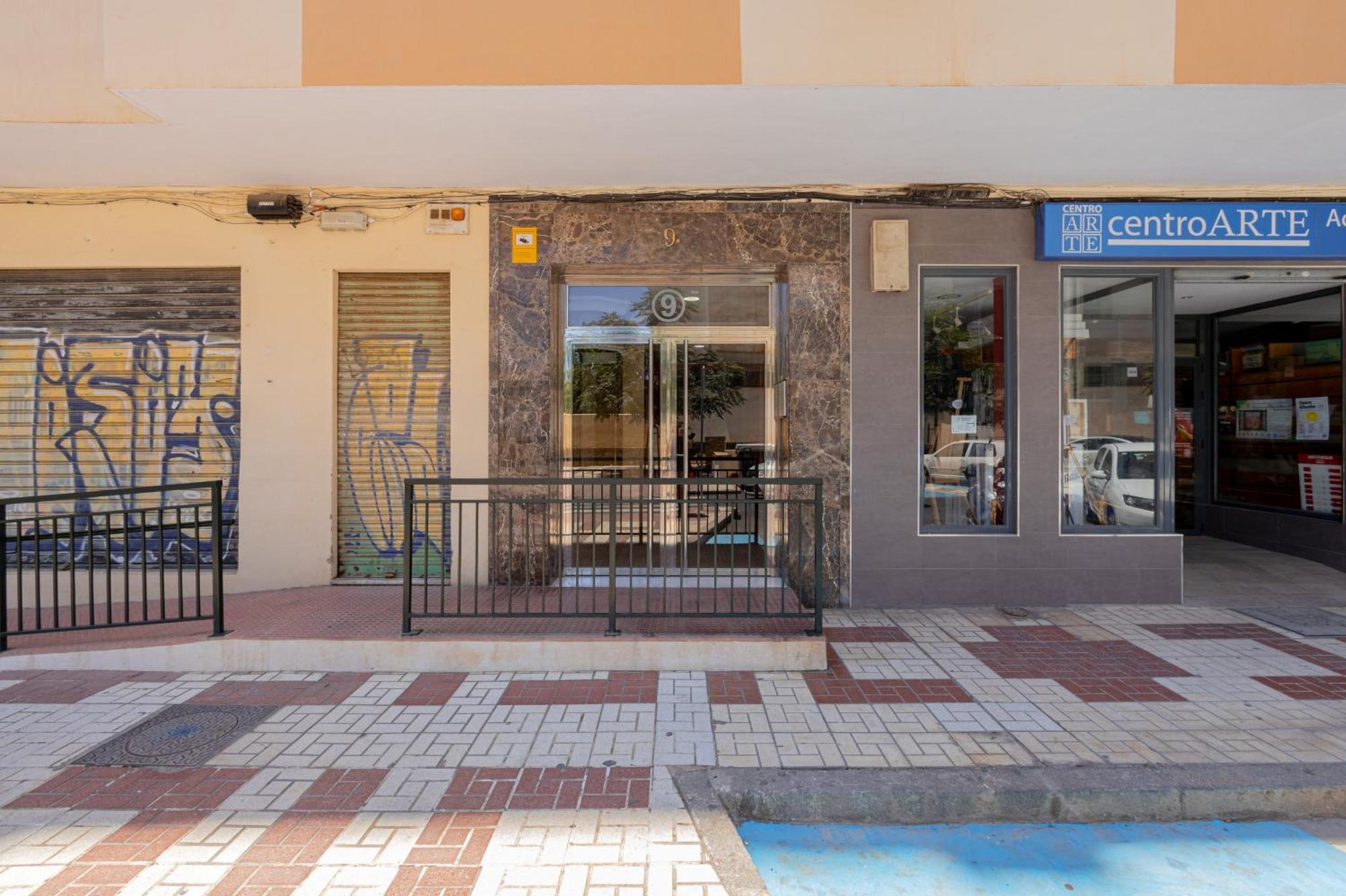 Appartement C27 Great 3 Bedroom Close To Center *