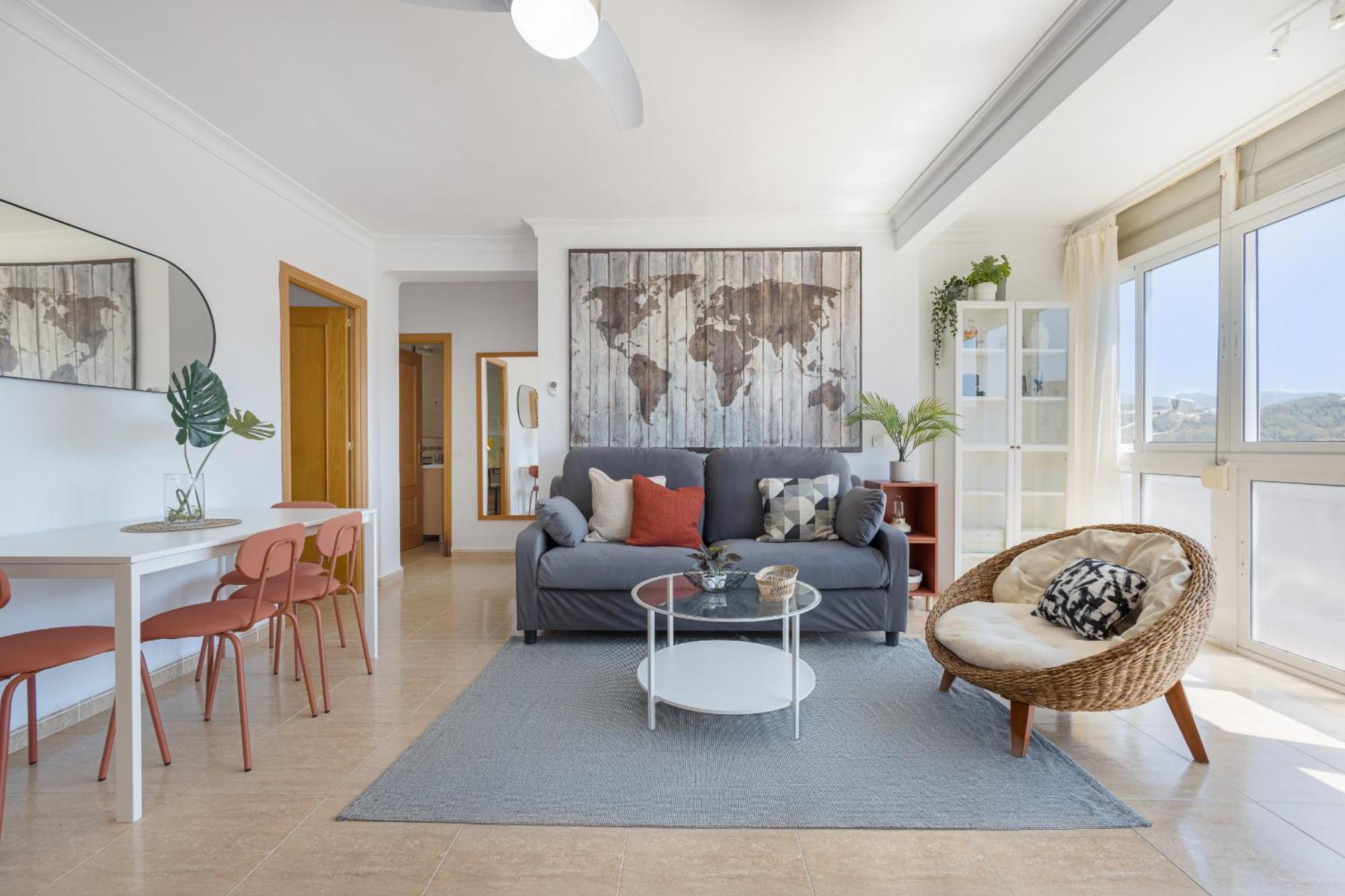 C27 Great 3 Bedroom Close To Center Appartement