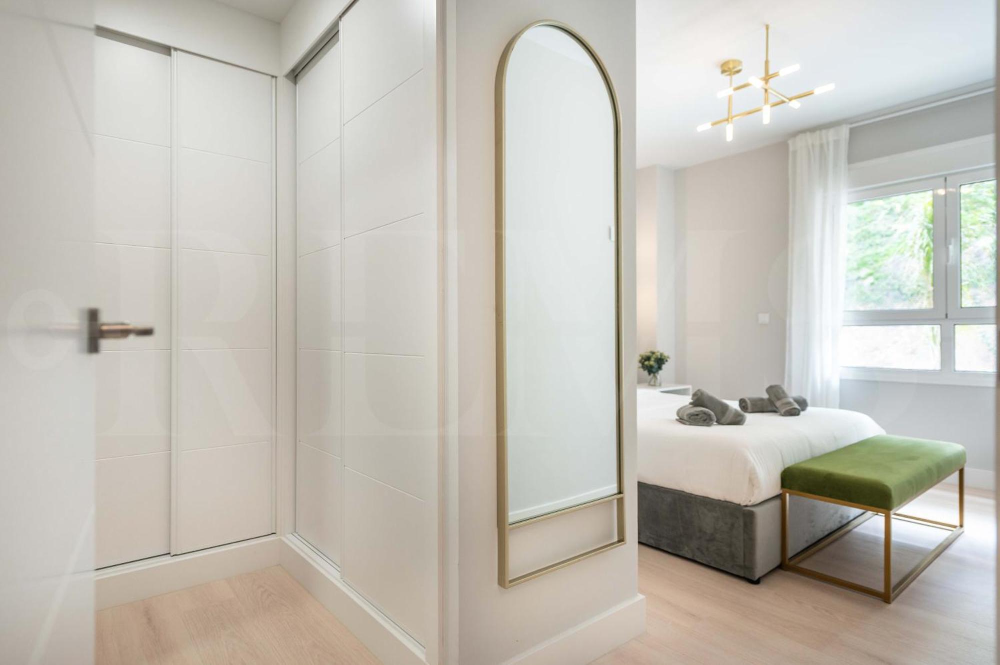 Appartement With Parking, Gym & Terrace By Rems