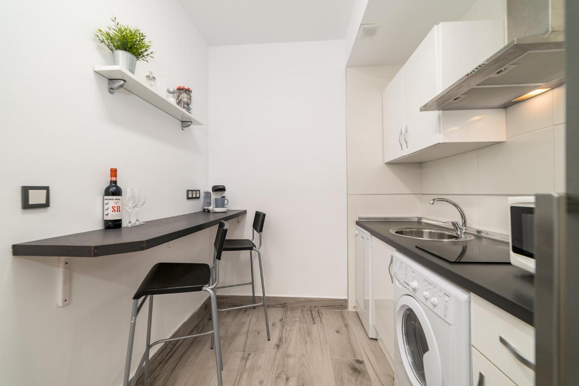 Picasso With Swimming Pool And Parking In The Center! Appartement *