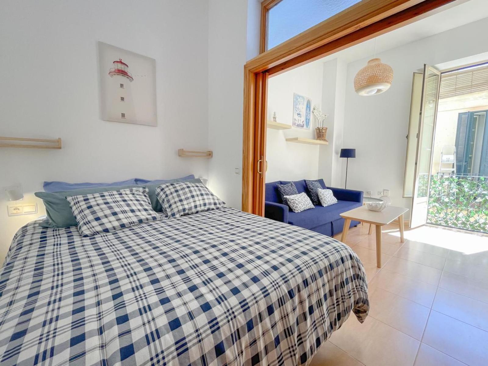 Plz De La Merced Solera By Life In Apartamento Málaga