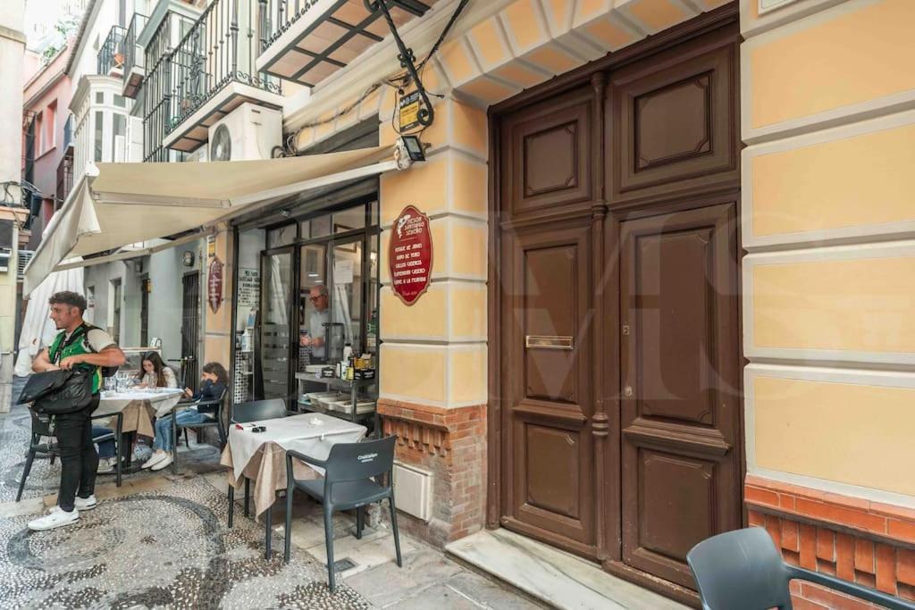 Charming With Private Patio By Rems Appartamento