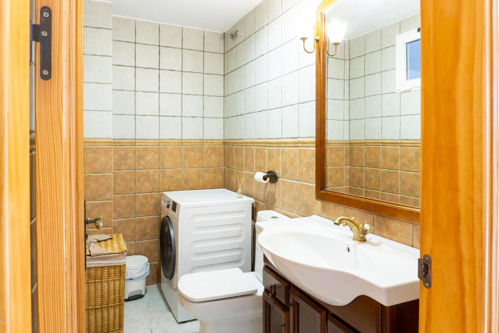 House Pool & Parking Casa vacanze *