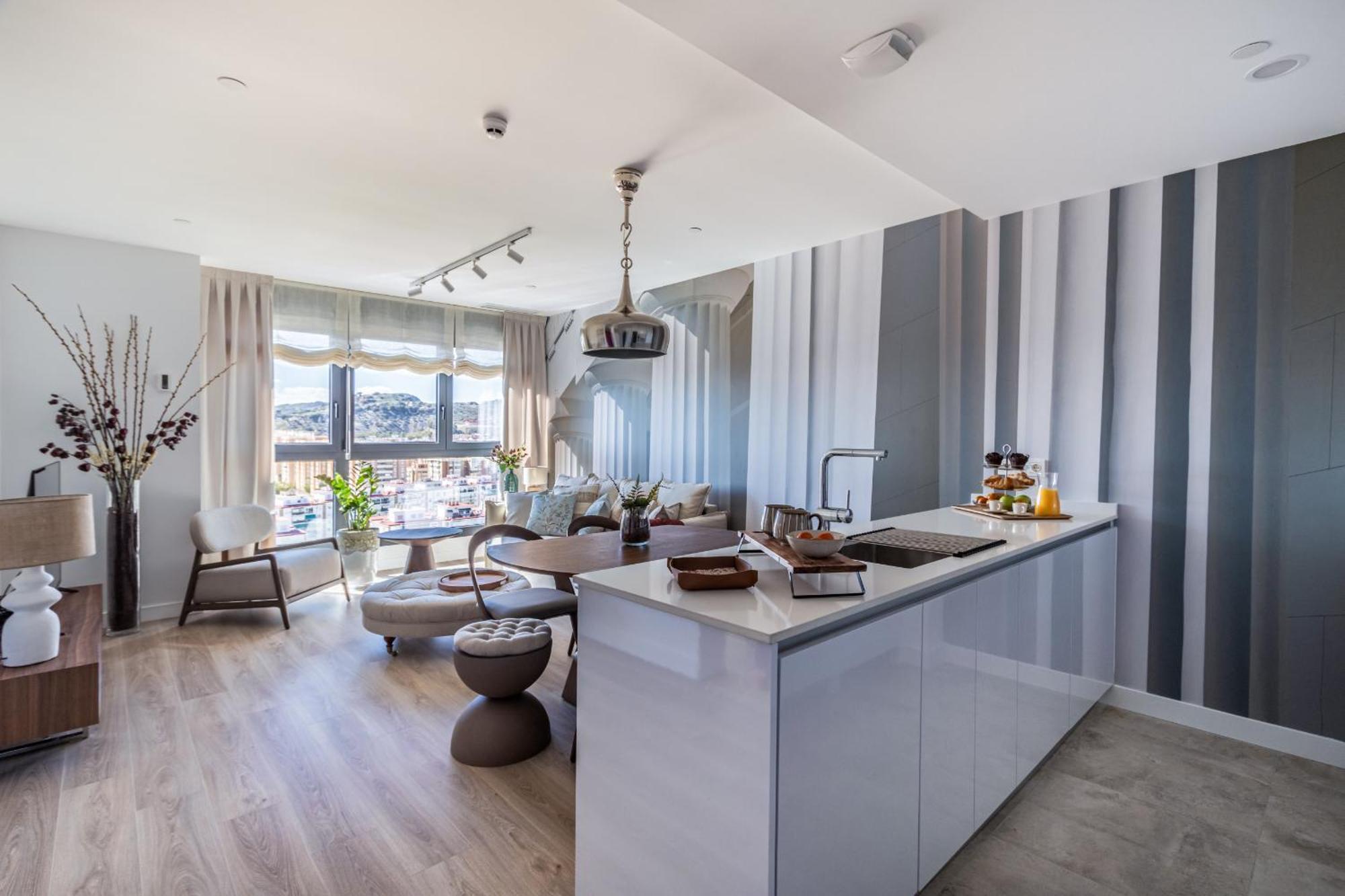 Semesterbostad Skyline 4 Pool & Parking Free