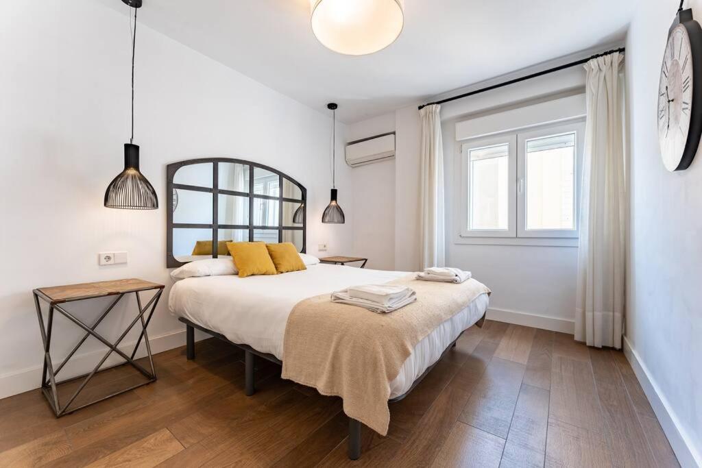 Super Flat With Terrace And Free Parking Leilighet