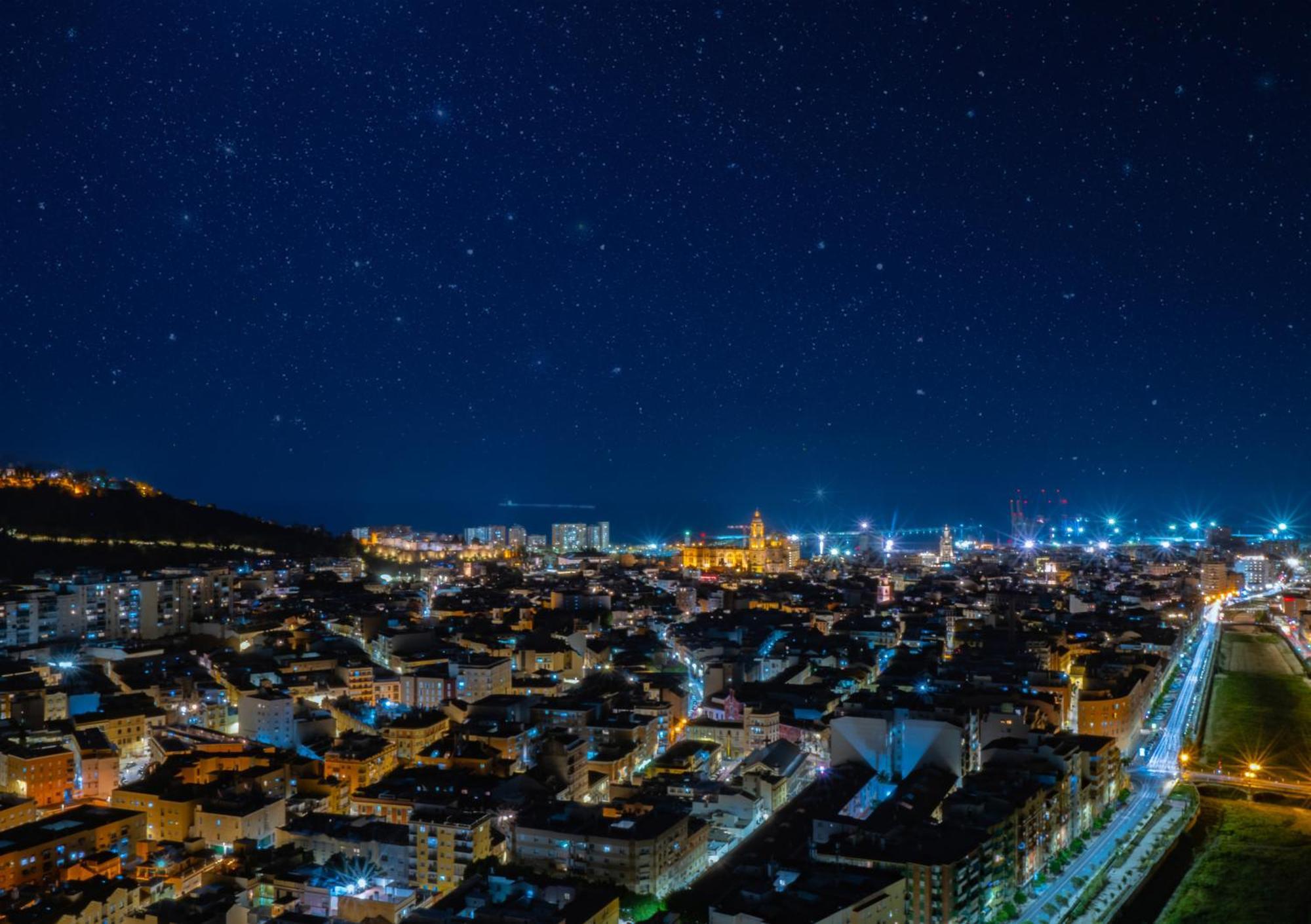 Apartamento Cubo's Luxury Urban Sky 12 Málaga