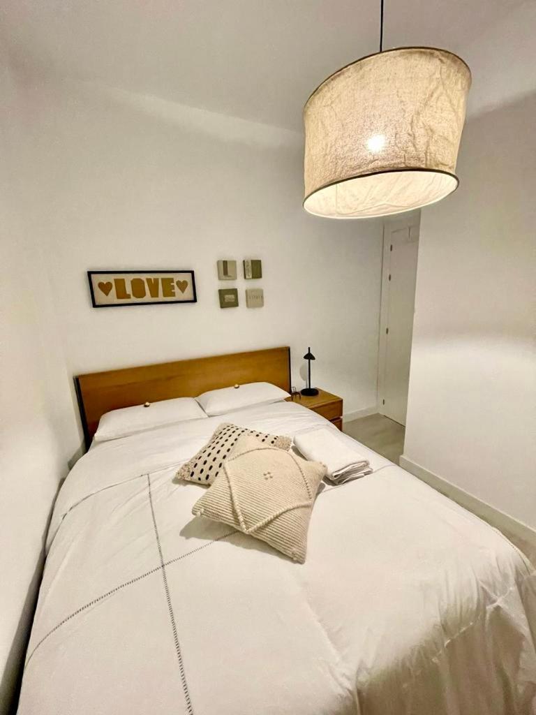 Apartment Historical Centre! Private Terrace & Gym-near Public Parking