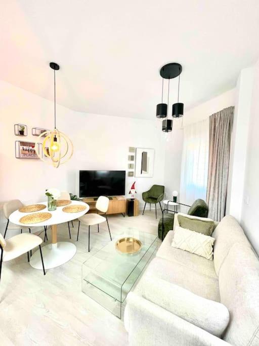 Historical Centre! Private Terrace & Gym-near Public Parking