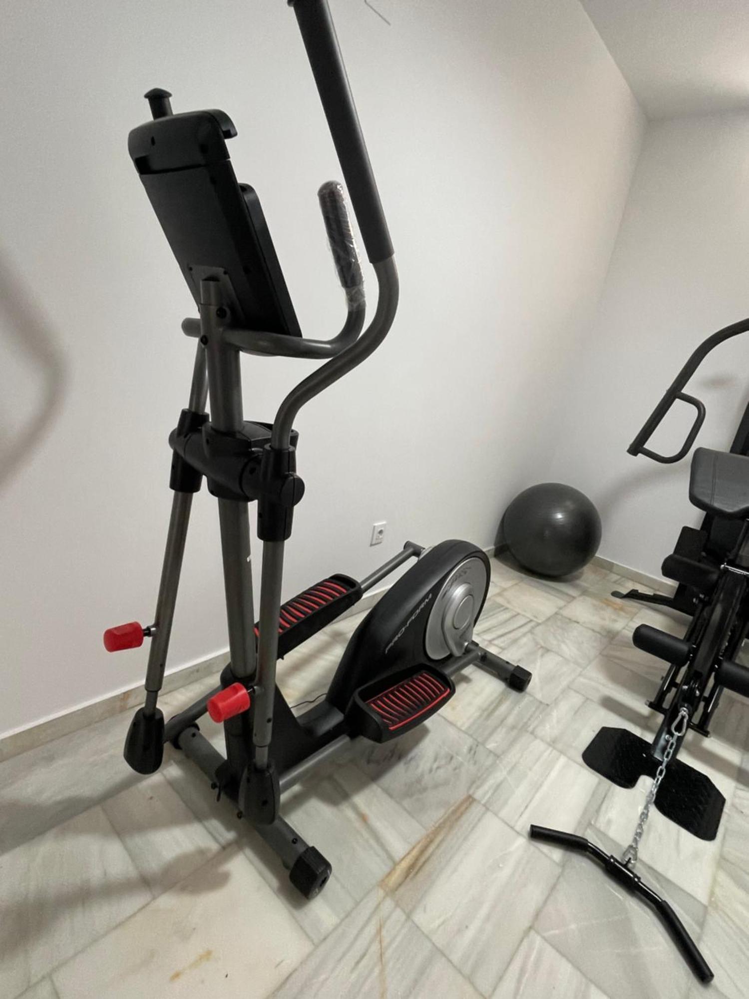 Apartment Historical Centre! Private Terrace & Gym-near Public Parking Malaga