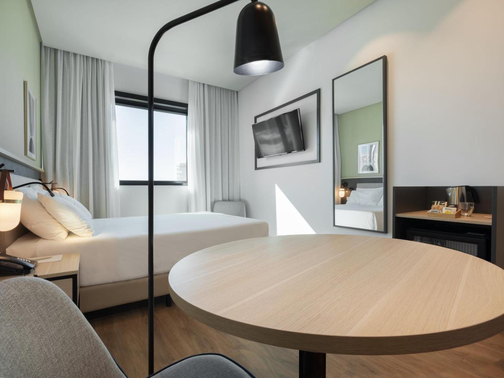 Tryp Alameda 4*