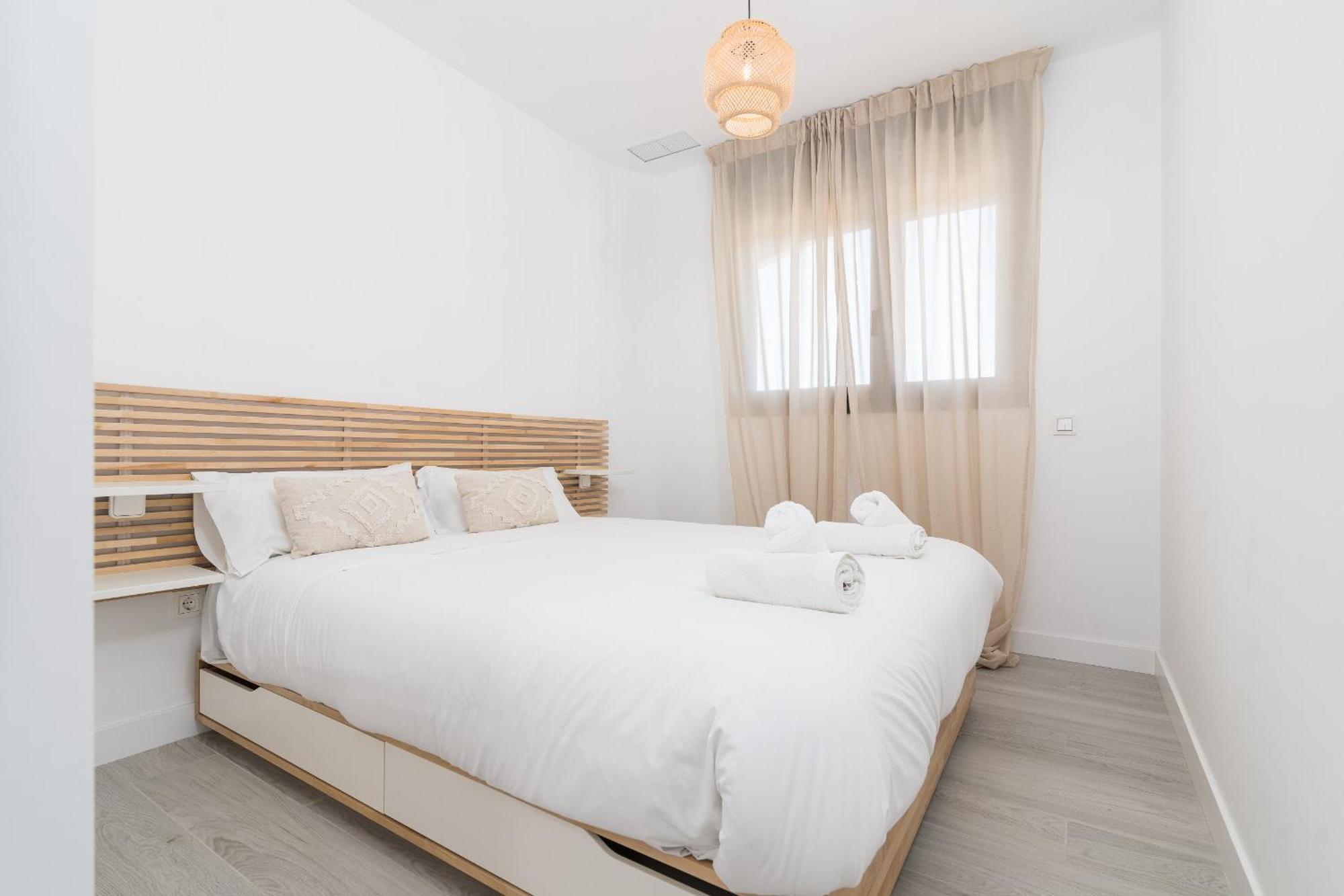 Homes Urban Sky Tower 4 G Malaga