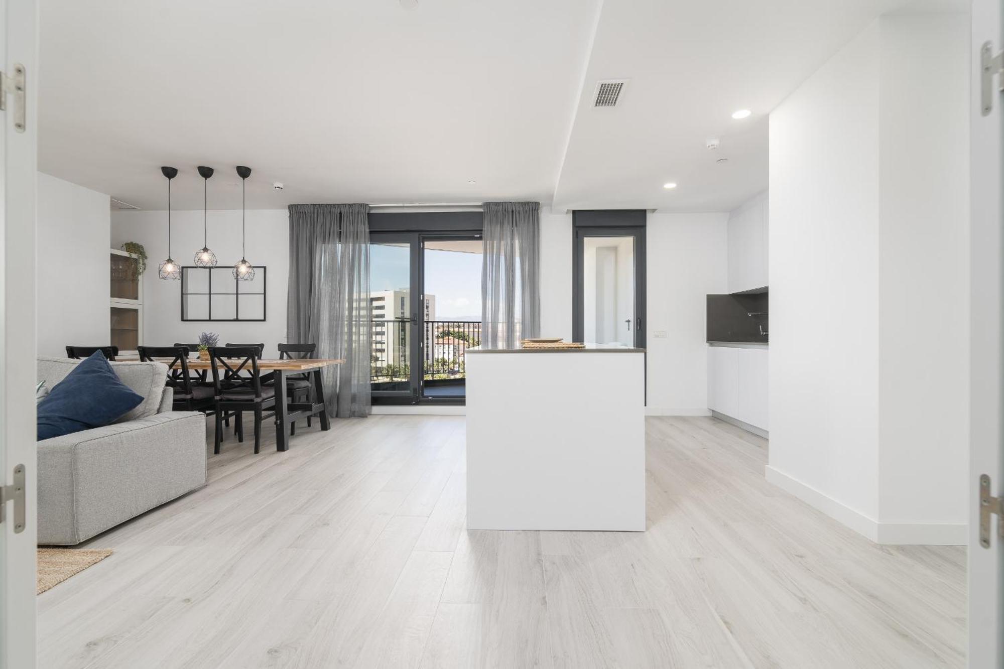 Homes Urban Sky Tower 4 G Malaga