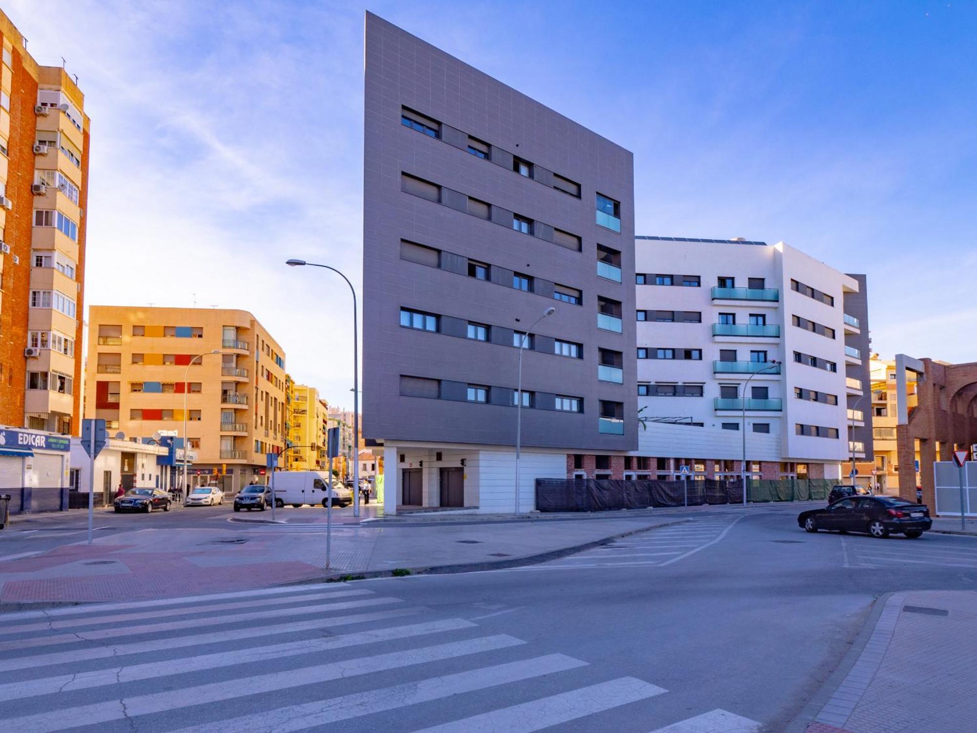 Cubo's La Union Pool & Parking Málaga